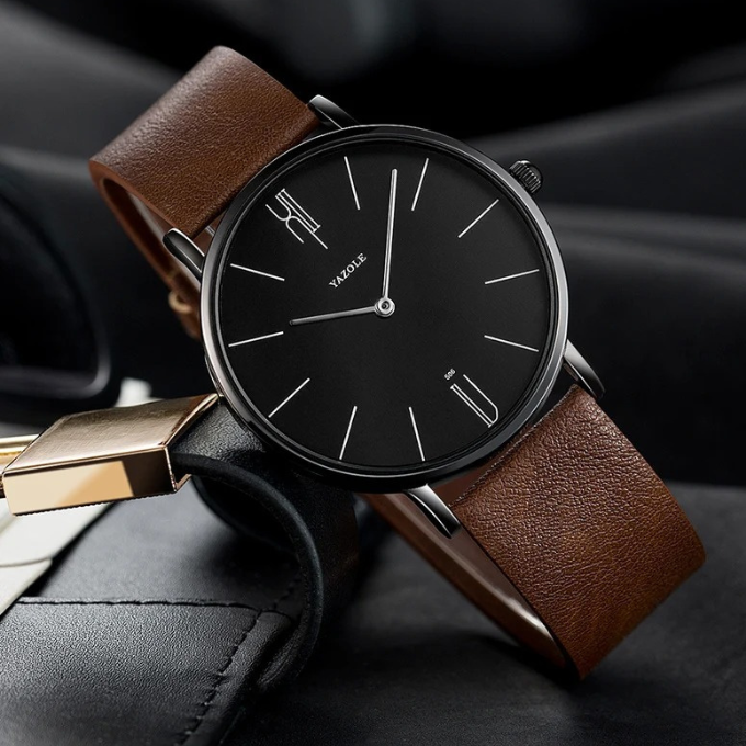FeatherWeight Luxury™ — Forhøj hvert øjeblik med uovertruffen komfort og dristig stil