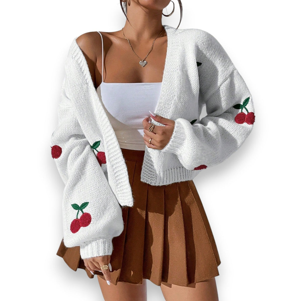 Geborduurde kersen cardigan