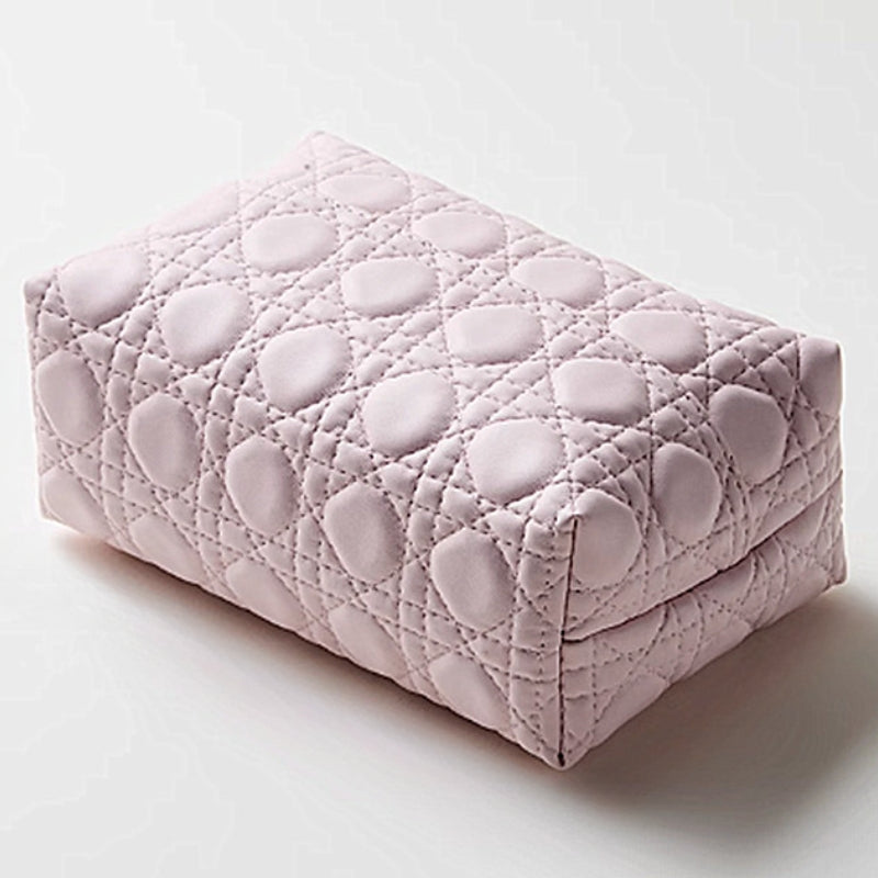 Clairé — Quiltet Imiteret Læder Servietholder med Kompakt Design