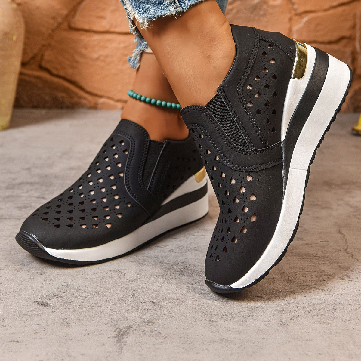 BreezeStep Wedge Sneakers™ — Float Through Every Day with Effortless Comfort and Confidence