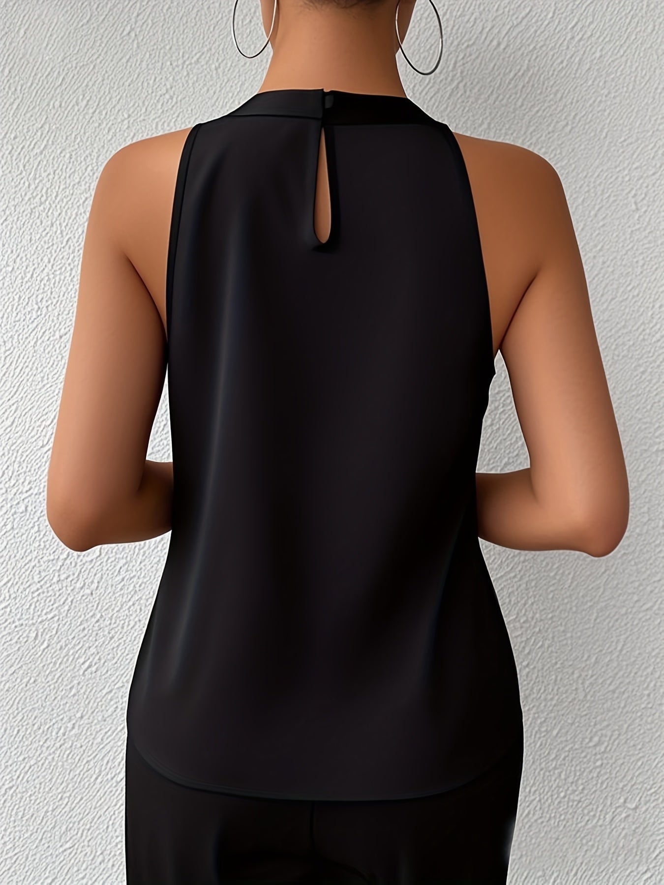 Avielle Neckholder-Bluse — Ärmelloses Top mit Satin-Finish für Damen