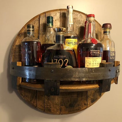 IronOak Vault™ — Parancsolj tiszteletet egy olyan whiskey vitrinnel, amely elmeséli legendás történetedet
