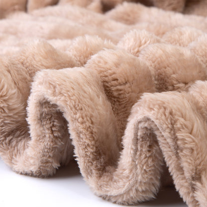 Norla — Soft Fleece Blanket for Cozy Comfort and Warmth