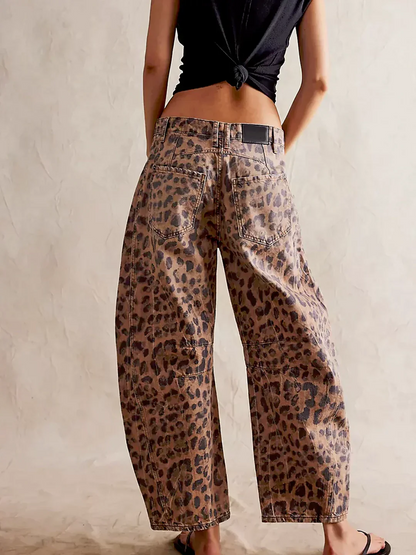 Liora Wide-Leg Jeans — Mid-Rise Stretch Denim for Casual Comfort
