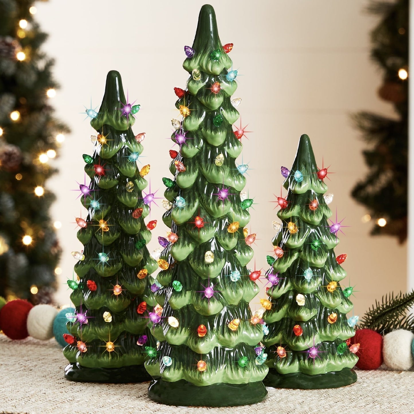 Liora — Árvore de Natal de Cerâmica Pintada à Mão com Luzes LED