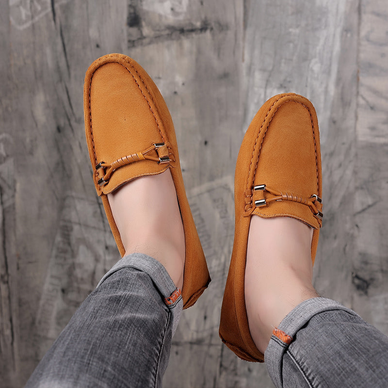 Velaro — Premium Suede Loafers with Cushioned Comfort and Metallic Accents