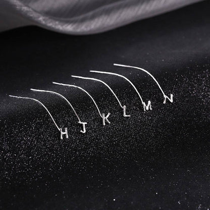 GlintAura™ Alfabet Oorbellen — Trek de aandacht met jouw kenmerkende sprankeling