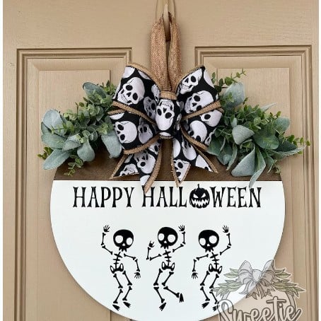 12 Wooden Pumpkin & Ghost Door Hanger™ — Transform Your Entrance into an Unforgettable Halloween Showstopper