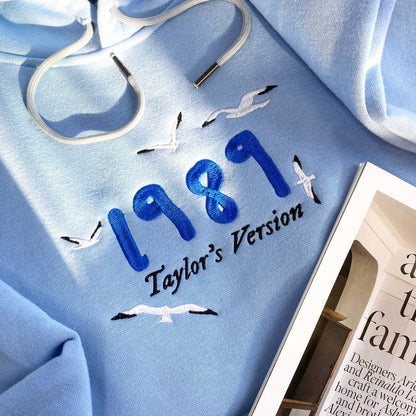 1989 Sweatshirt / Hoodie / T-Shirt 20$ TODAY ONLY