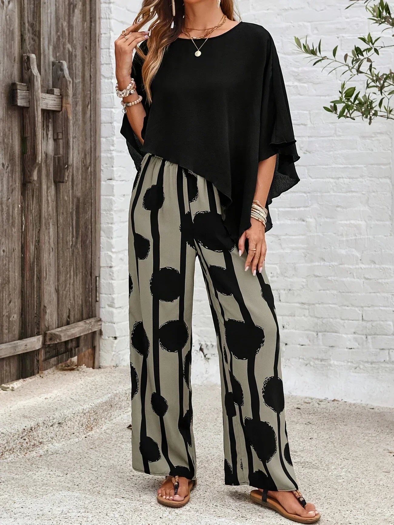 Luxaris™ Two-Piece Set — Transform Your Look, Command Every Room with Effortless Elegance