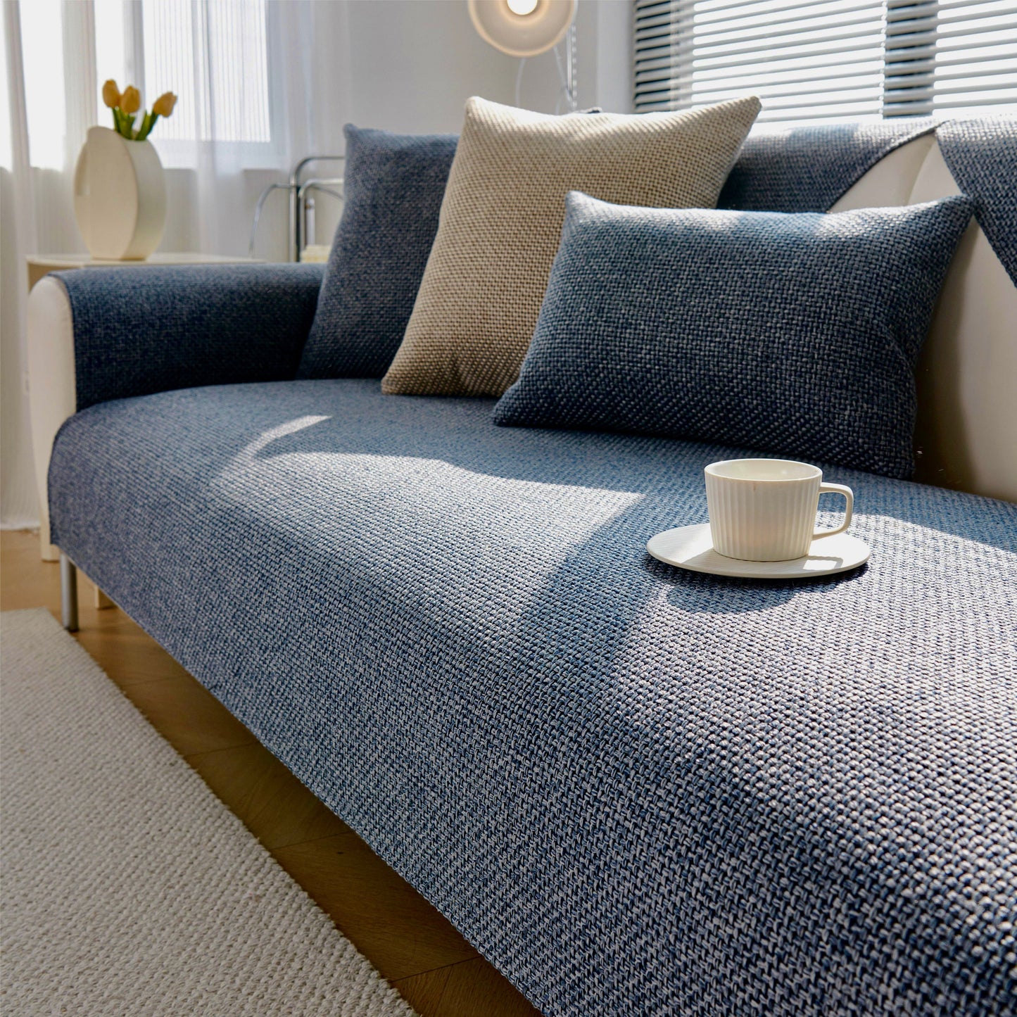 GLIZM Sofa Cover™ — Wrinkle-Free Comfort That Clings So You Can Relax in Style