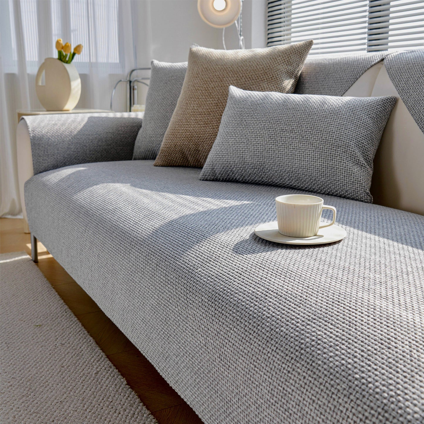 GLIZM Sofa Cover™ — Wrinkle-Free Comfort That Clings So You Can Relax in Style