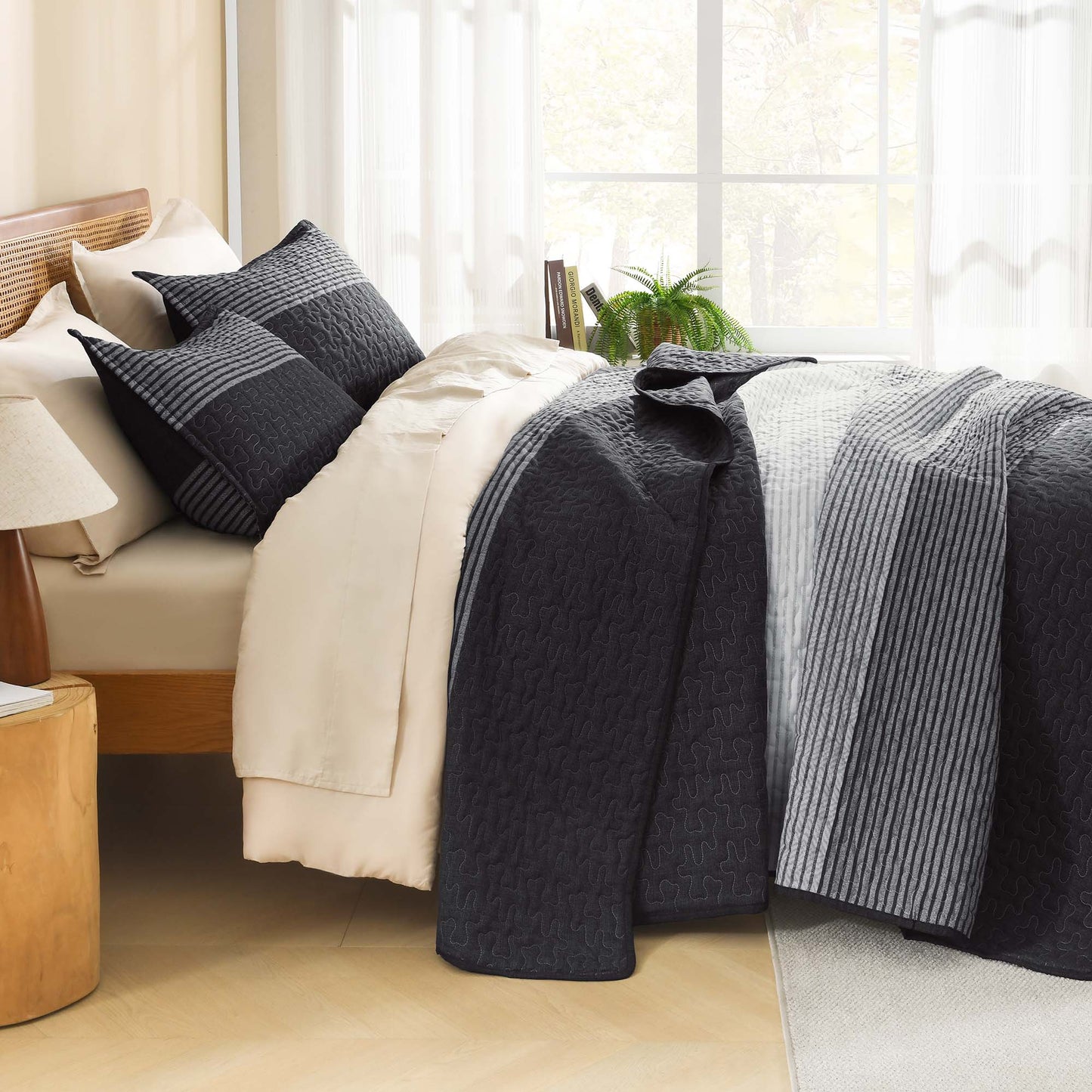 ShadowVeil™ Stripe Quilt Set — Unleash Bold Style and Year-Round Cloudlike Comfort