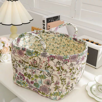 Liora — Gewatteerde bloemen shopper met ruim en opvouwbaar ontwerp