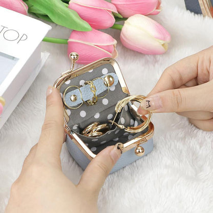 SparkleSafe™ — Bewahre deine Schätze schick, sicher und immer bereit zum Strahlen auf