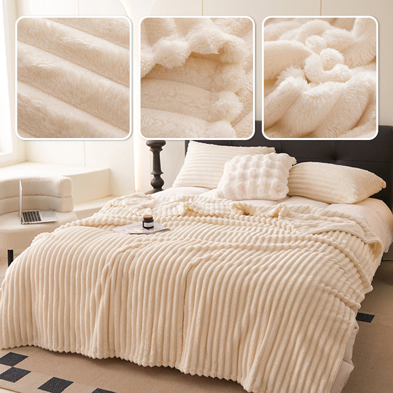 WhisperSoft Throw™ — Wrap Yourself in Effortless Warmth and Timeless Comfort