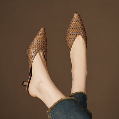 Liora — Handgewebte Pumps aus echtem Leder mit niedrigem Kitten-Heel