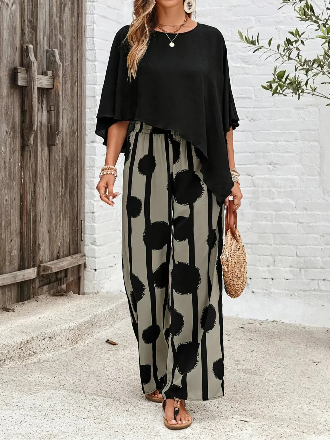 Luxaris™ Two-Piece Set — Transform Your Look, Command Every Room with Effortless Elegance