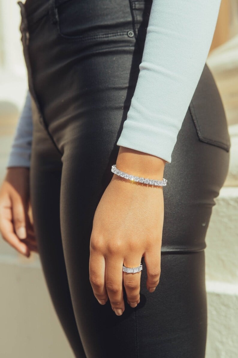 Firestorm Moissanite™ — Own Every Moment with Unforgettable Sparkle