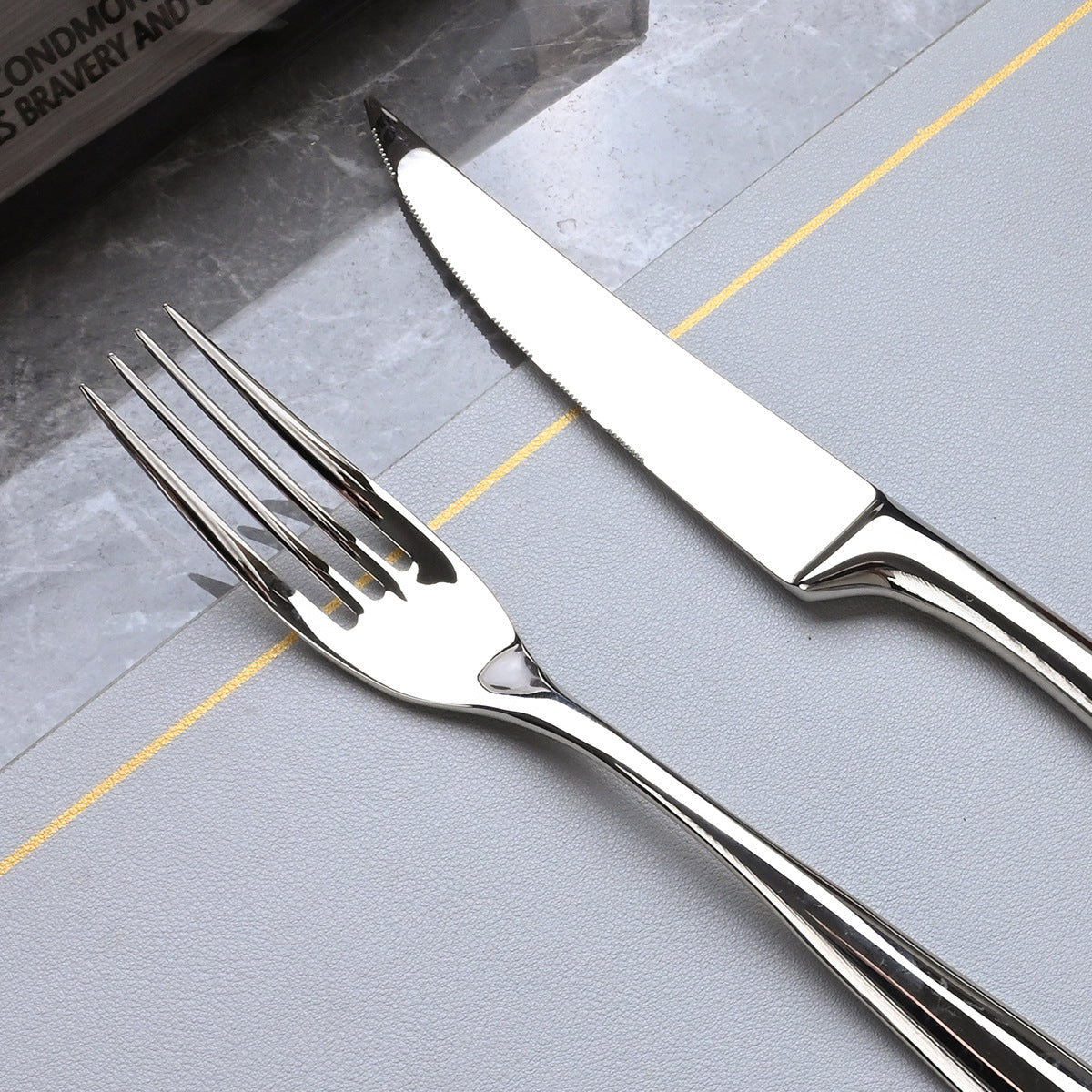 Wesford Flatware Set™ — Elevate Every Meal Into a Moment of Pure Elegance