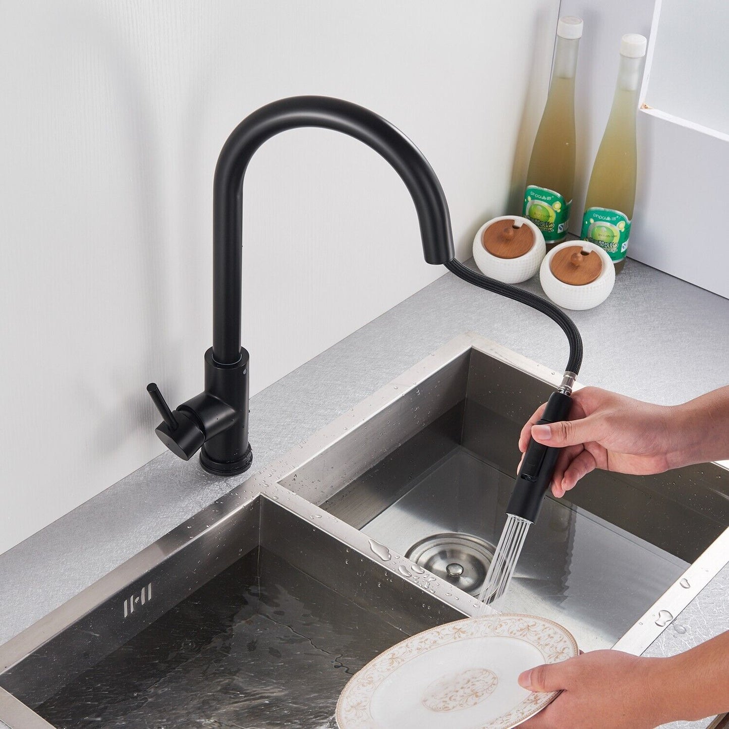 Kellen Touch Kitchen Faucet — Pull-Out Sprayer with Touch Sense Technology