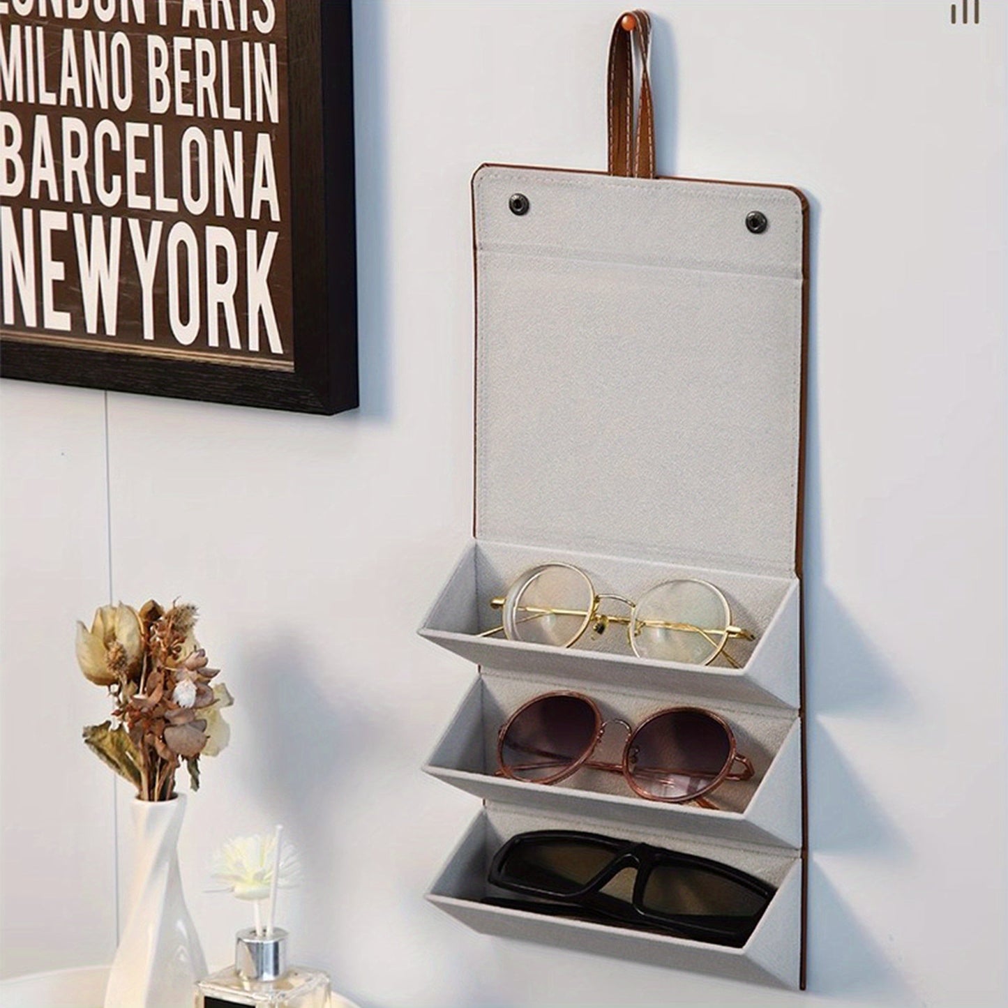 VeroFlex™ Compact Shades Case — Effortless Organization That Protects and Showcases Your Style