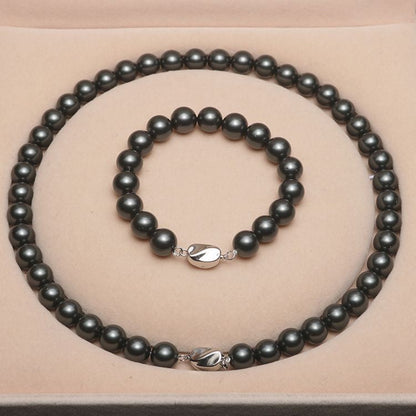 LuxeVera™ Pearl Necklace — Command Every Room with Timeless, Hypnotic Shine