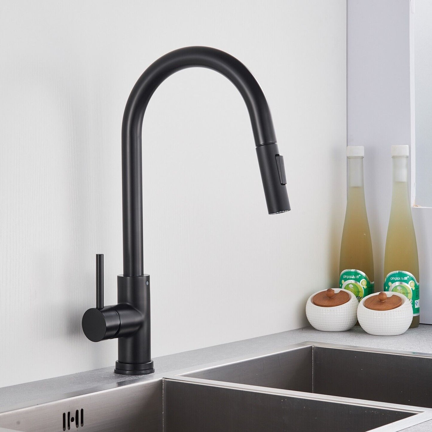 Kellen Touch Kitchen Faucet — Pull-Out Sprayer with Touch Sense Technology