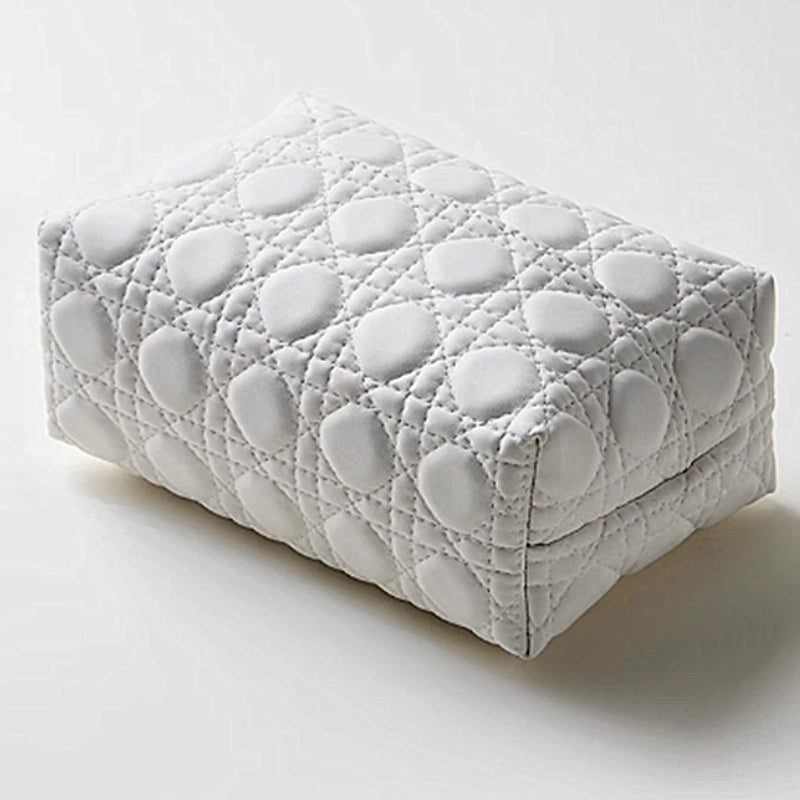 Clairé — Quiltet Imiteret Læder Servietholder med Kompakt Design