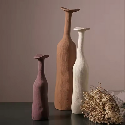 Liora Vase — Handgefertigte Keramikdekoration im nordisch-minimalistischen Design