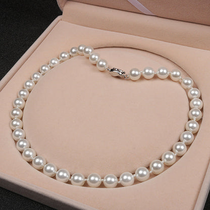 LuxeVera™ Pearl Necklace — Command Every Room with Timeless, Hypnotic Shine
