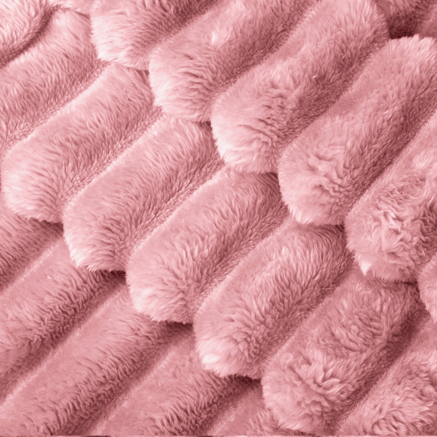 Norla — Soft Fleece Blanket for Cozy Comfort and Warmth