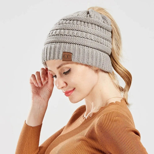 Cable Knit Ponytail Beanie™ — Freeze-Proof Warmth That Keeps Your Hair Flawless All Day