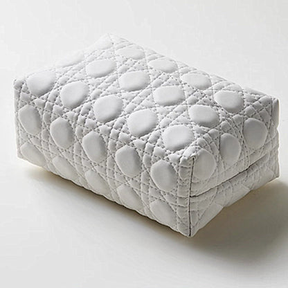 Clairé — Quiltet Imiteret Læder Servietholder med Kompakt Design