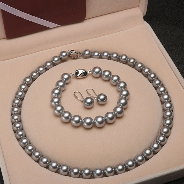 LuxeVera™ Pearl Necklace — Command Every Room with Timeless, Hypnotic Shine