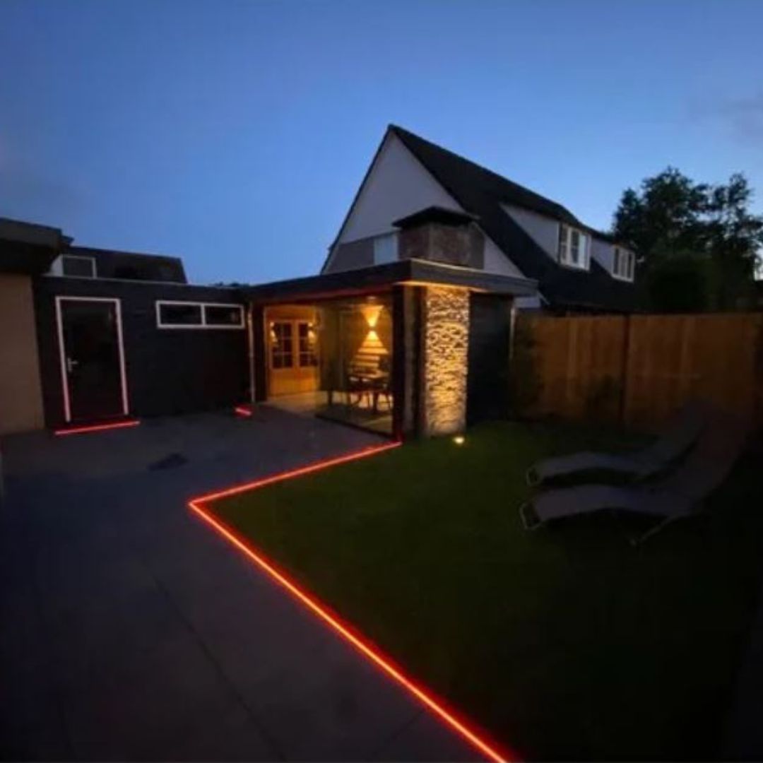 LumiFlex — Joustavat neon-LED-nauhat älykkäällä ohjauksella