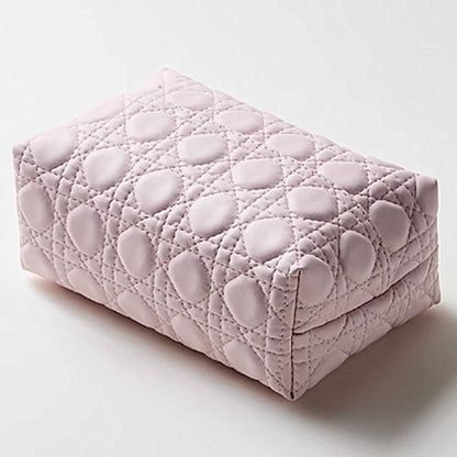 Clairé — Quiltet Imiteret Læder Servietholder med Kompakt Design