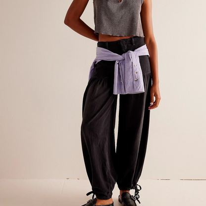 Liora — Wide-Leg Cotton Denim Jeans with Pleated Pockets