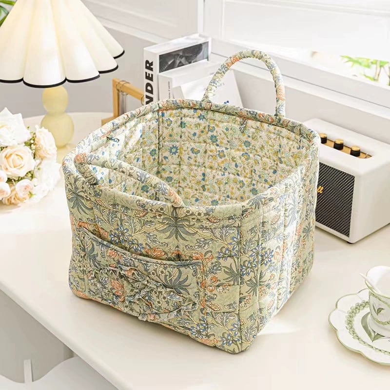 Liora — Gewatteerde bloemen shopper met ruim en opvouwbaar ontwerp