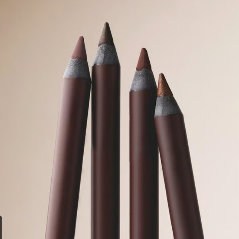 UltraCreamy Eyeliner™ — Înfruntă petele și cucerește fiecare privire toată ziua