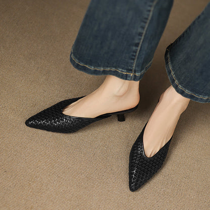 Liora — Handgewebte Pumps aus echtem Leder mit niedrigem Kitten-Heel