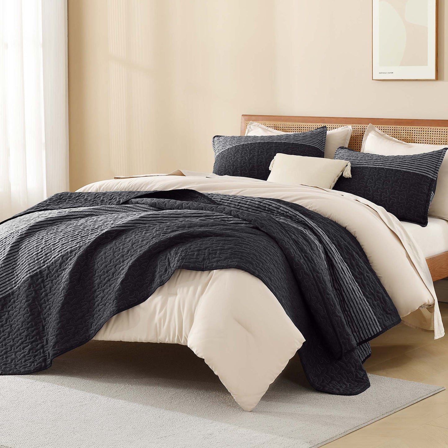 ShadowVeil™ Stripe Quilt Set — Unleash Bold Style and Year-Round Cloudlike Comfort