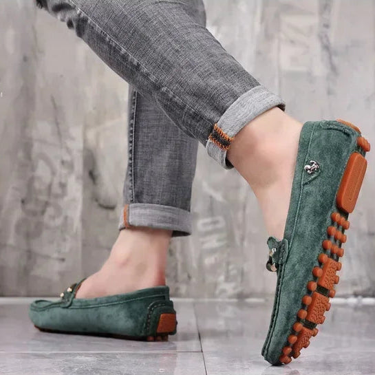 Velaro — Premium Suede Loafers with Cushioned Comfort and Metallic Accents