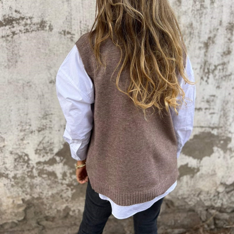 Vestura™ — The Perfect Fit Sweater Vest