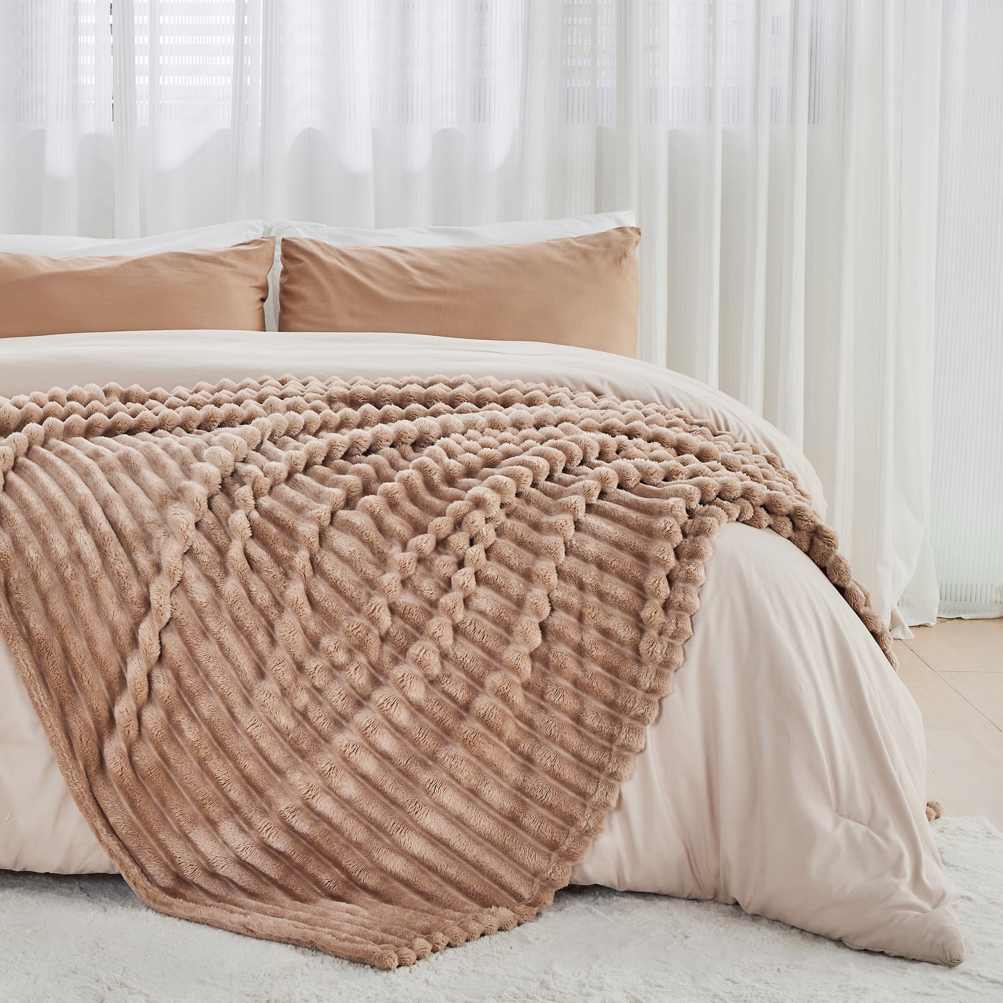 Norla — Soft Fleece Blanket for Cozy Comfort and Warmth