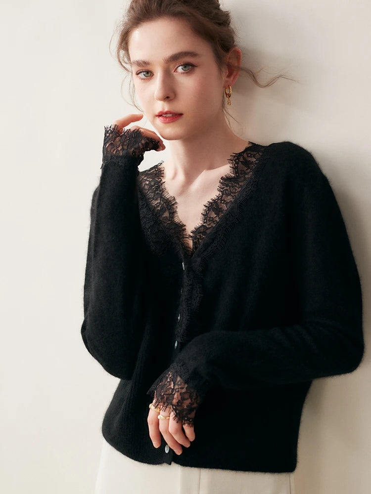 Elara — Weicher Kaschmir-Spitzen-Cardigan zum Layern