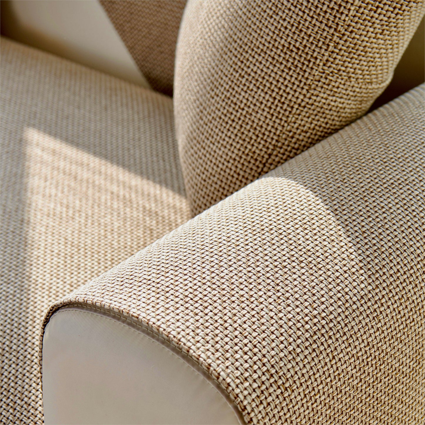GLIZM Sofa Cover™ — Wrinkle-Free Comfort That Clings So You Can Relax in Style