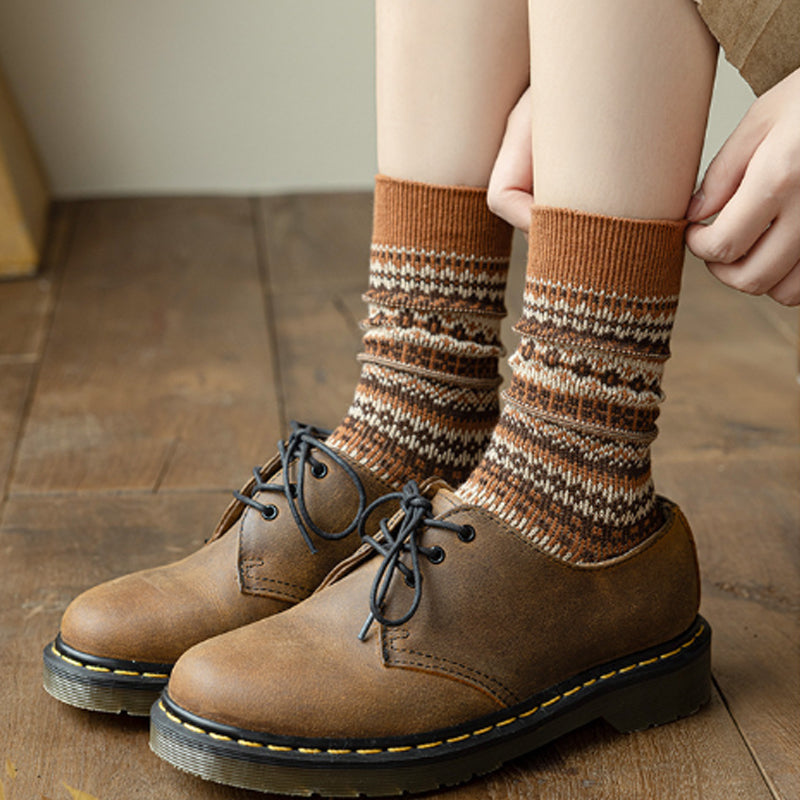 Zelenia Socks — Retro Ethnic Mid-Length Comfort Socks