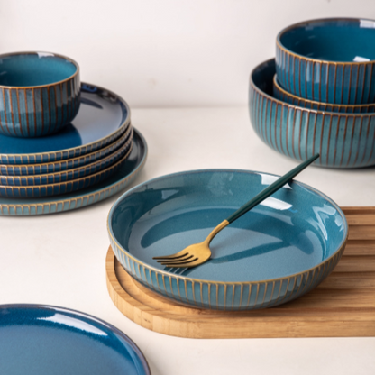Liora — Service de table en céramique 12 pièces avec finition teintée à la main
