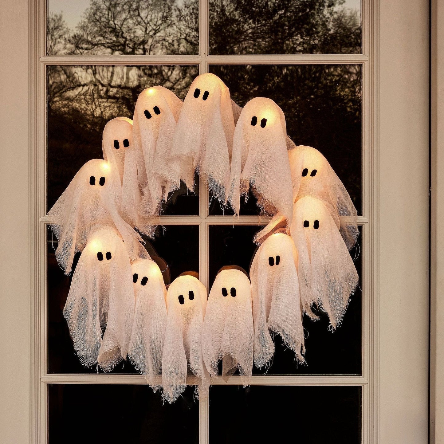 SpookyGlow Wreath™ — Light Up Your Halloween with Effortless Eerie Charm